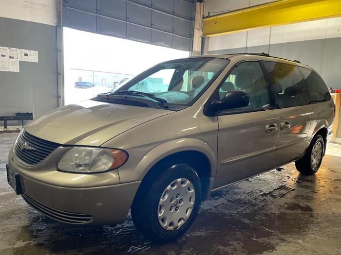 2002 chrysler town-and-country lx with 129653 miles for sale near elk-river, minnesota 065b7b0024dd47e48d979ce891e3b0e0.jpg