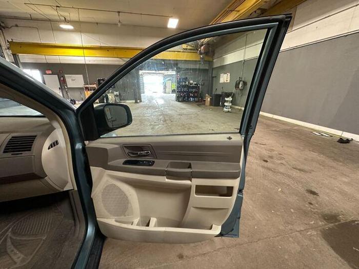 2010 chrysler town-&-country lx with 126535 miles for sale near elk-river, minnesota 065d9d15d5ae4c329cc997d1f5601ea1.jpg