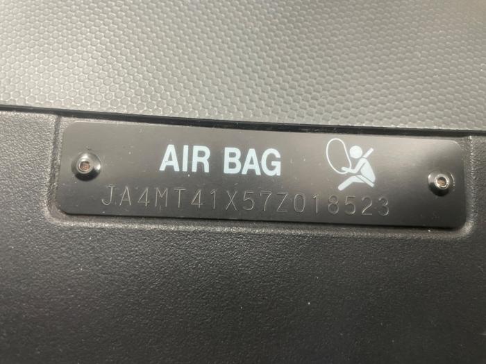 2007 mitsubishi outlander xls-4wd with 138862 miles for sale near elk-river, minnesota 0667f6d8246d48a89f334d3228d5a5fa.jpeg