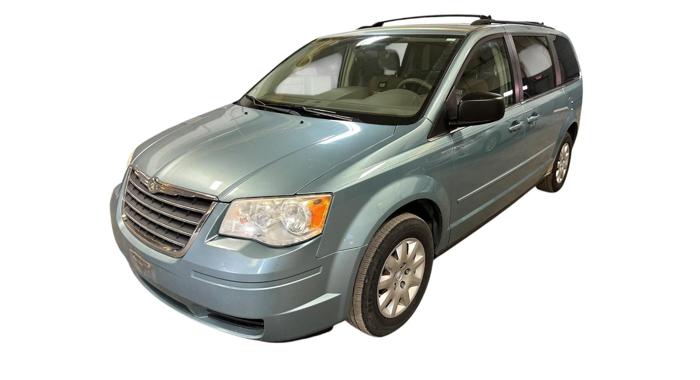 2010 chrysler town-&-country lx with 126535 miles for sale near elk-river, minnesota 069a5f18614644018541df86bdb171ff.jpg