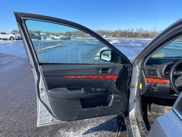 2011 subaru outback 2.5i-limited with 220160 miles for sale near alexandria, minnesota 06b0237a35ca443aa7c789e04bc119ae.jpeg