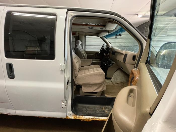 2002 chevrolet express 1500-cargo with 207977 miles for sale near elk-river, minnesota 06bfe67f8f06442dae291fd0b5098a6c.jpeg