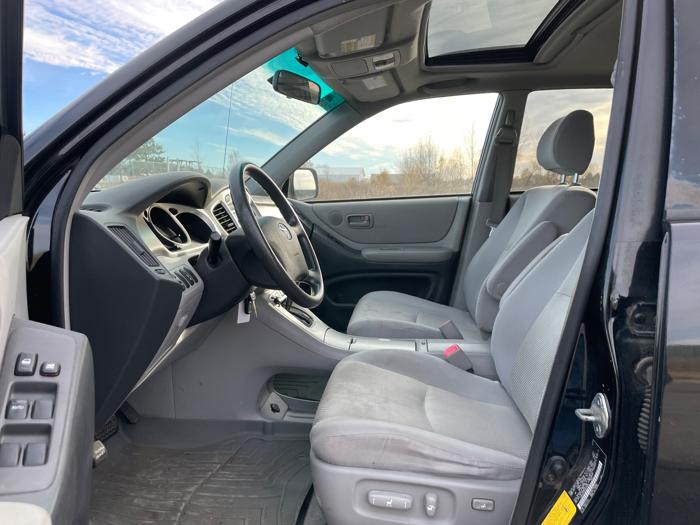 2004 toyota highlander v6-4wd with 178183 miles for sale near elk-river, minnesota 070132037e2043caa9c3ca68399572c2.jpeg