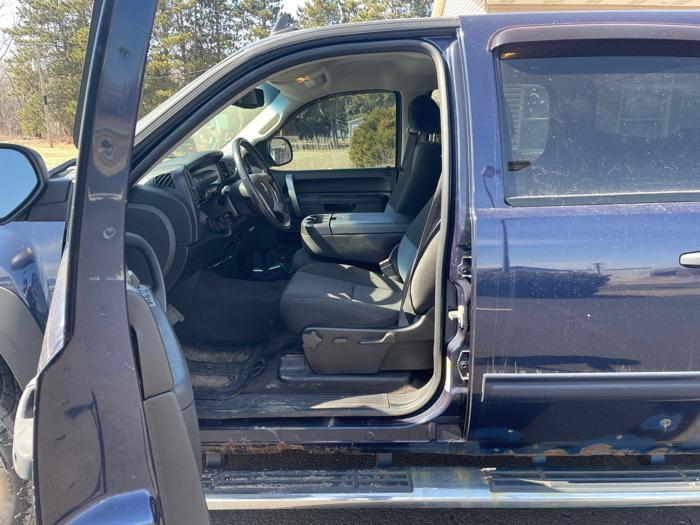 2010 chevrolet silverado-1500 lt1-crew-cab-4wd with 208999 miles for sale near columbus, minnesota 072064e5834f40ab9e6f7290fb42c97a.jpeg