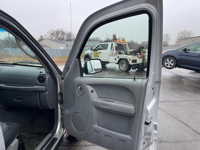 2007 jeep liberty sport with 274034 miles for sale near elk-river, minnesota 0740e65b5f6c4843a5c43359f12ece22.jpg