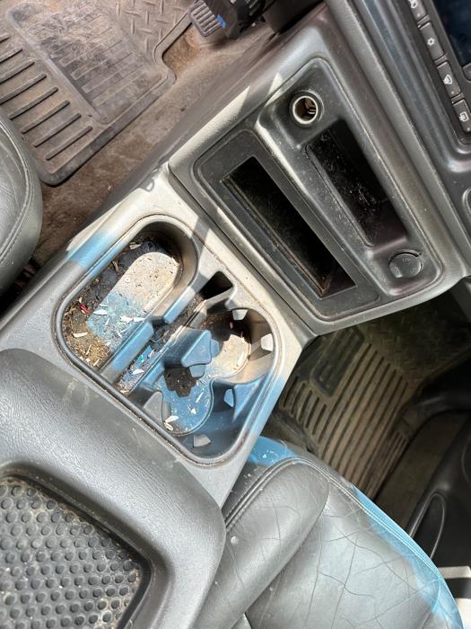 2004 chevrolet silverado-2500hd work-truck-crew-cab-short-bed-4wd with 219246 miles for sale near elk-river, minnesota 075464e66c2f40678a41863973a4ab8c.jpeg