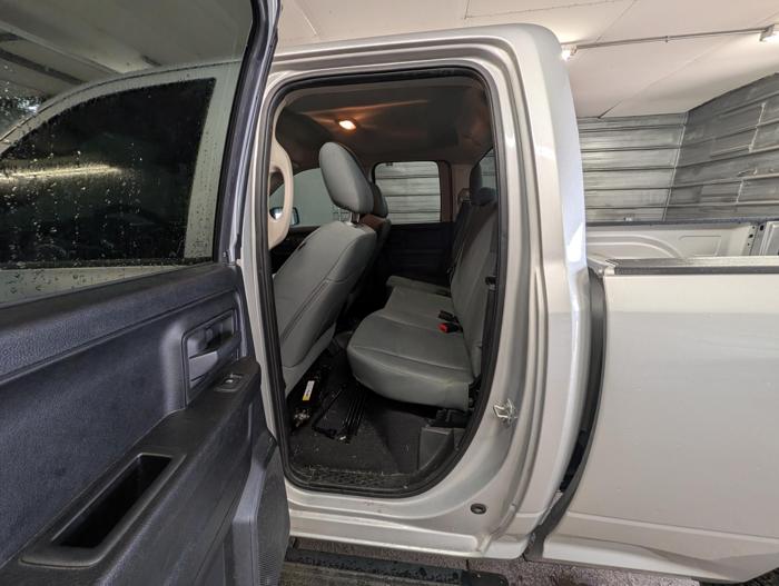 2016 ram 1500 tradesman-quad-cab-2wd with 192489 miles for sale near elk-river, minnesota 076686ca1d26496688cb2a769f98a5ea.jpg