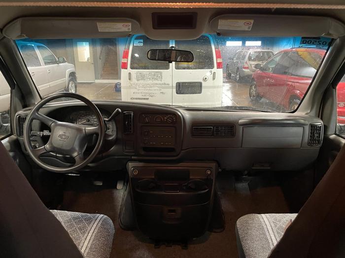 2002 Chevrolet Express