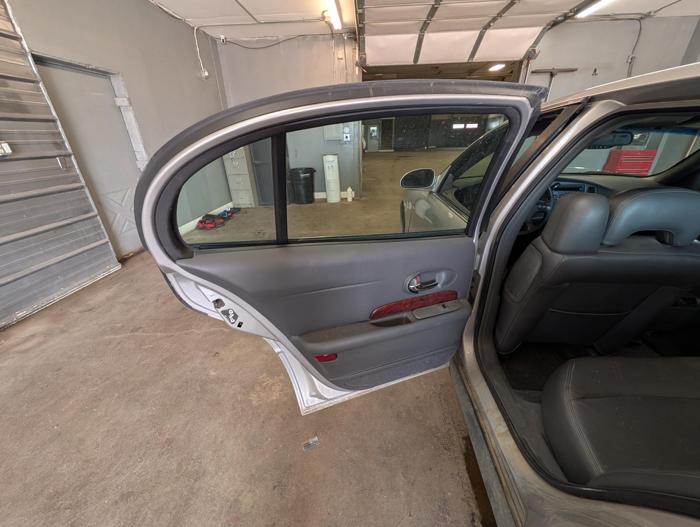 2005 buick lesabre limited with 164283 miles for sale near elk-river, minnesota 07aed5878da44357ae3574052a60365e.jpg