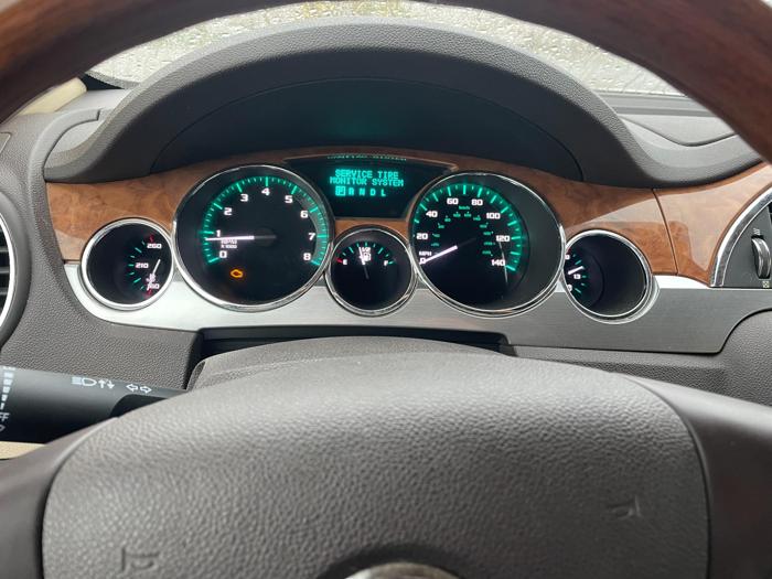 2010 buick enclave cxl-2xl-awd with 194646 miles for sale near burnsville, minnesota 07fa002cf1e34c79ad11b805734f6c1c.JPG