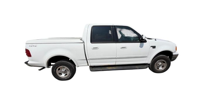 2002 ford f-150 xlt-supercrew-short-bed-4wd with 199398 miles for sale near elk-river, minnesota 080a672c38e64929a5e9c23d4840f04f.jpg