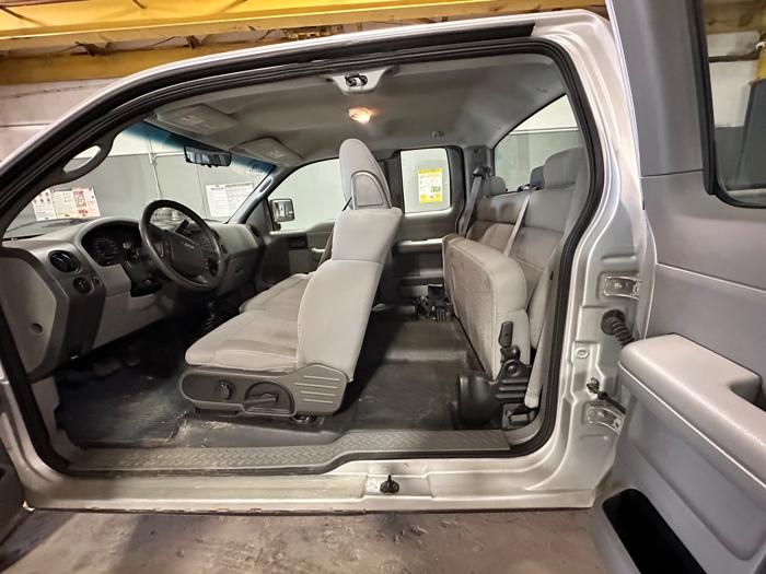 2006 ford f-150 fx4-supercab-5.5-ft-box with 170405 miles for sale near elk-river, minnesota 080baee15c604c2bbbfc7974c0e5e3e9.jpeg
