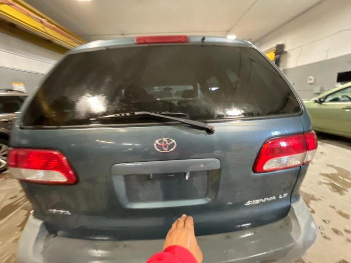 2001 toyota sienna le with 169382 miles for sale near elk-river, minnesota 0840615f2a2649a2961aac7538e75daa.jpg