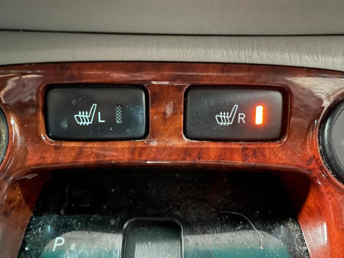2005 toyota highlander base with 325337 miles for sale near elk-river, minnesota 084e6128da274d9eab3d940203d10dd5.jpg
