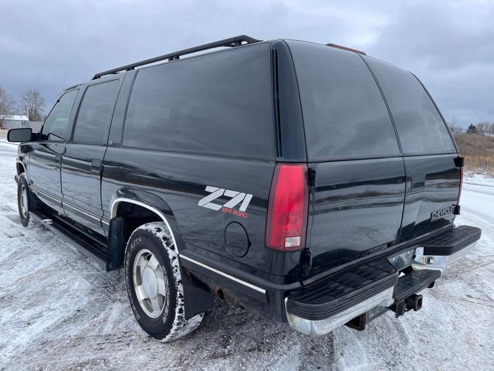 1996 chevrolet suburban with 227941 miles for sale near elk-river, minnesota 0855dd2e18914401aeb63aa703415c39.jpg