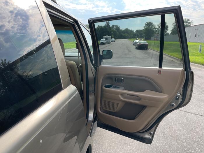 2008 honda pilot vp-4wd with 205136 miles for sale near elk-river, minnesota 086b09c39fee4630808b125d58205b05.jpeg