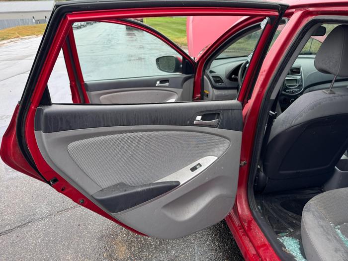 2012 hyundai accent gs-5-door with 169292 miles for sale near elk-river, minnesota 086c0e890a3c453d97b9829a01b3f8f0.jpg