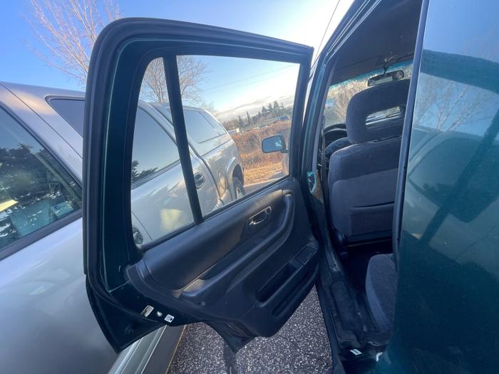 2000 honda cr-v ex-4wd with 339696 miles for sale near fridley, minnesota 087c5ebd2af646e392778d2b553673b6.jpeg