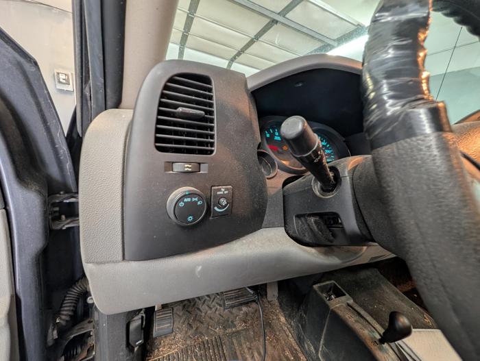 2011 chevrolet silverado-1500 work-truck-ext.-cab-4wd with 92157 miles for sale near elk-river, minnesota 08a7e56059c04c7db1834cb4c691b819.jpg