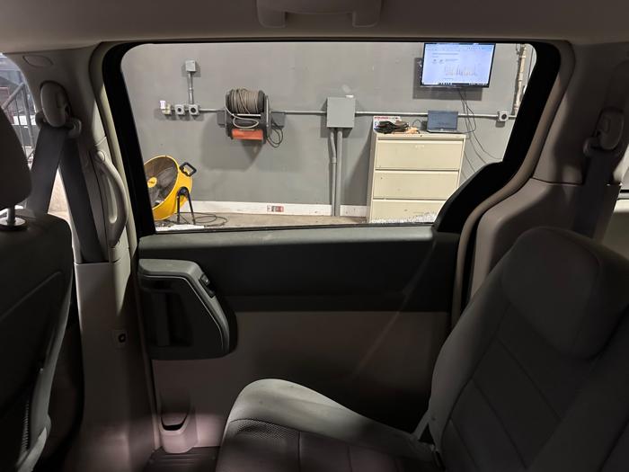 2009 dodge grand-caravan sxt with 187638 miles for sale near elk-river, minnesota 08bdb41b99f349b9ba45afeb28479125.jpeg