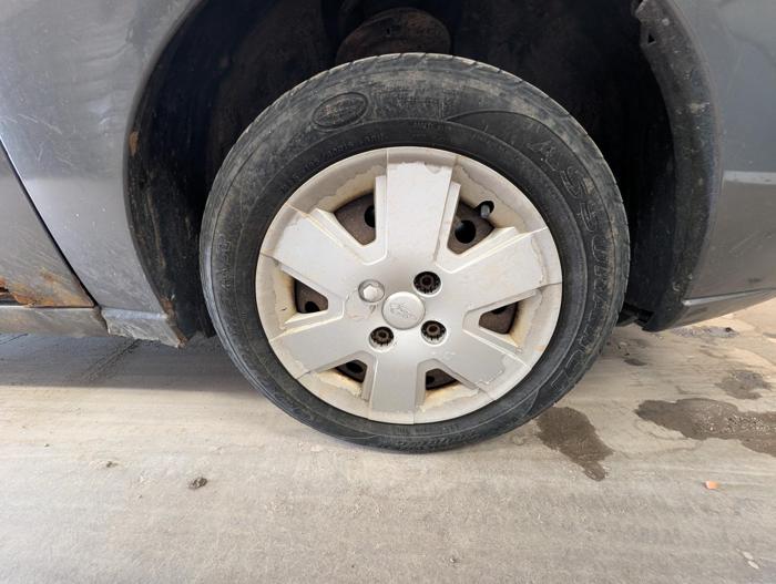 2007 ford focus zx4-s with 231653 miles for sale near elk-river, minnesota 08d9d56809c541339296fa444e81824e.jpg