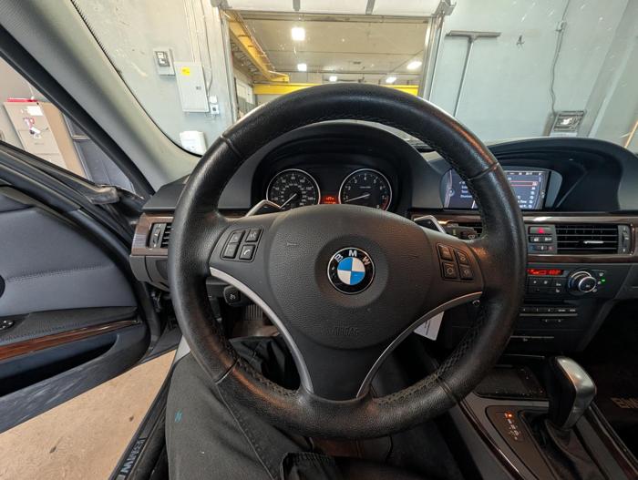 2011 bmw 3-series 335i-xdrive-sa with 107912 miles for sale near elk-river, minnesota 0921e2eac923439fa7d8f0249b13d6b3.jpg