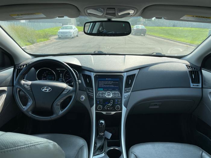 2011 hyundai sonata-hybrid sedan with 119130 miles for sale near elk-river, minnesota 092804bbe7a94517a1e6b014dde14b58.jpeg