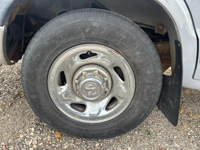 2001 dodge ram-wagon b2500 with 154485 miles for sale near elk-river, minnesota 092ed64492eb49ba9c7d22dc172bf20c.jpg