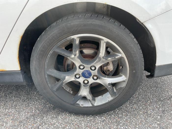 2013 ford focus se-sedan with 167983 miles for sale near elk-river, minnesota 093a3c72552e45369d2042c539c25fac.jpeg