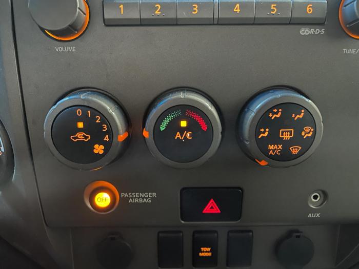2004 Nissan Titan