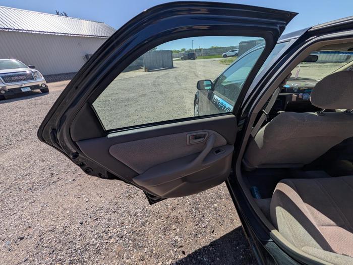 2000 toyota camry ce with 200577 miles for sale near elk-river, minnesota 09879f891439456ba38a8b1152dbe115.jpg