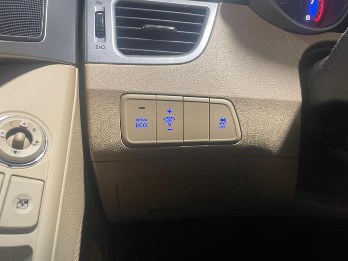 2012 hyundai elantra gls with 106550 miles for sale near elk-river, minnesota 09a1b96bc6f84eb2bf375580e29af7d2.jpg