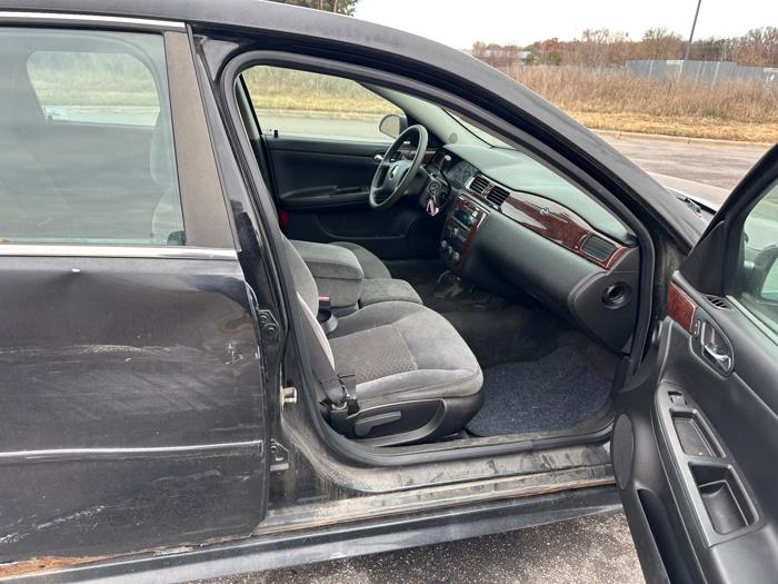 2011 chevrolet impala with 121773 miles for sale near elk-river, minnesota 09a466eec89a4e038d78cfd05424217e.jpeg