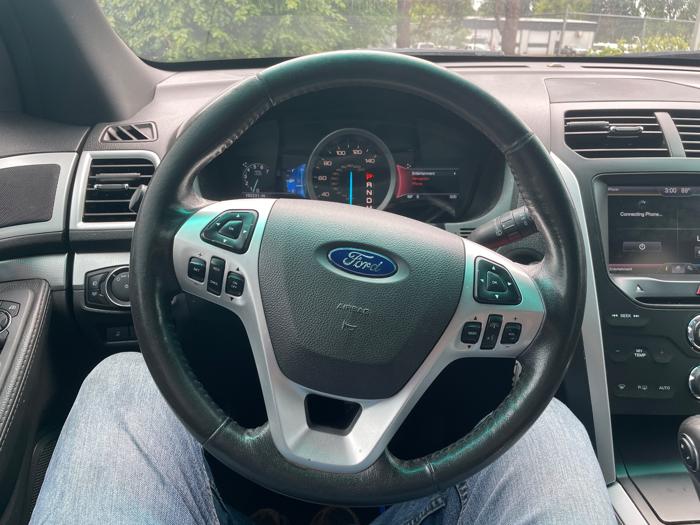 2015 ford explorer xlt-4wd with 162231 miles for sale near burnsville, minnesota 09ad76b605a14990aba56cdea46b219b.jpeg