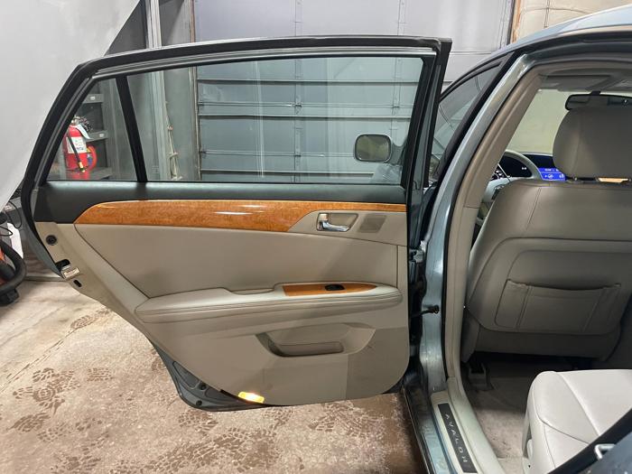 2005 Toyota Avalon