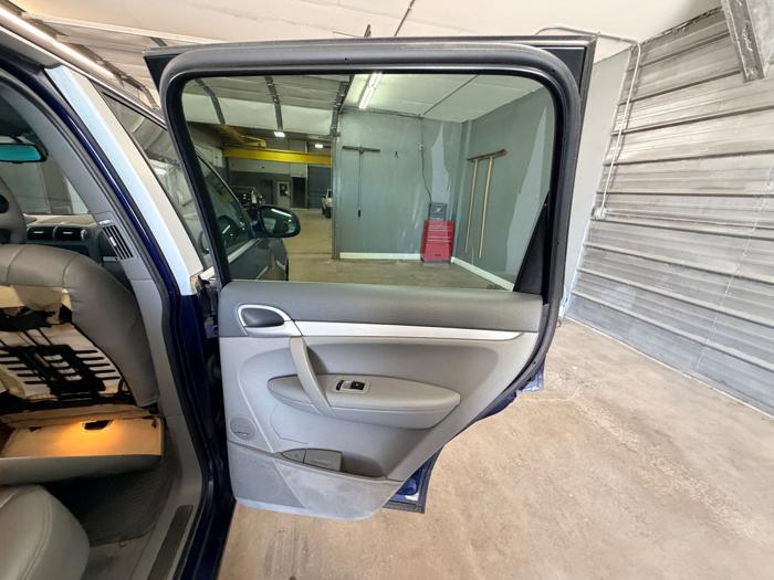 2005 porsche cayenne s with 118438 miles for sale near elk-river, minnesota 0a3eec9f6385484285a501a353710b2d.jpeg