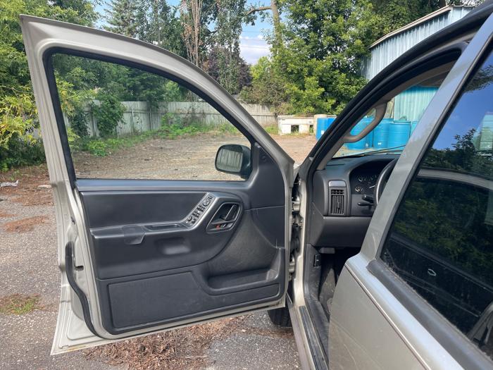 2004 jeep grand-cherokee laredo-4wd with 154499 miles for sale near maplewood, minnesota 0a5fcbb7cd6c4c2fbe2e0c6e53e4d736.jpeg