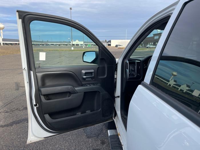 2014 chevrolet silverado-1500 1lt-crew-cab-4wd with 172990 miles for sale near north-branch, minnesota 0a63cbe297ba4aababec96338e3106d5.jpeg