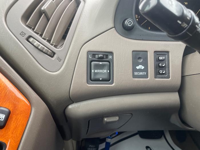 2002 lexus rx-300 4wd with 245458 miles for sale near annandale, minnesota 0aa6d582dd37459a97ff0f241e057cb2.jpeg