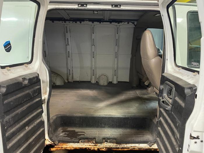 2002 Chevrolet Express