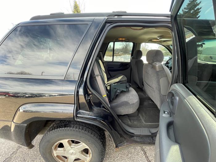 2003 chevrolet trailblazer ls-4wd with 128822 miles for sale near fridley, minnesota 0af9228a57c24b2391f2502e54ea8e56.jpeg