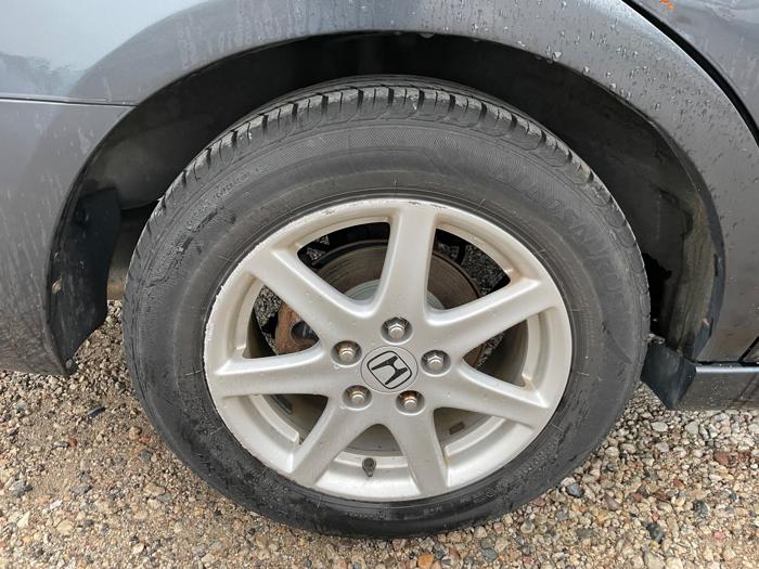 2004 honda accord ex-v-6-sedan-at-with-xm-radio with 214695 miles for sale near elk-river, minnesota 0b087f9cc71b465bbe703a2ed07d2108.jpeg