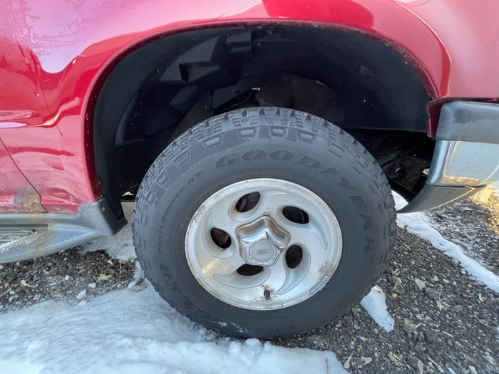 1998 ford explorer xl-4-door-4wd with 232725 miles for sale near elk-river, minnesota 0b20236122d34318beca8c3b3d931200.jpeg