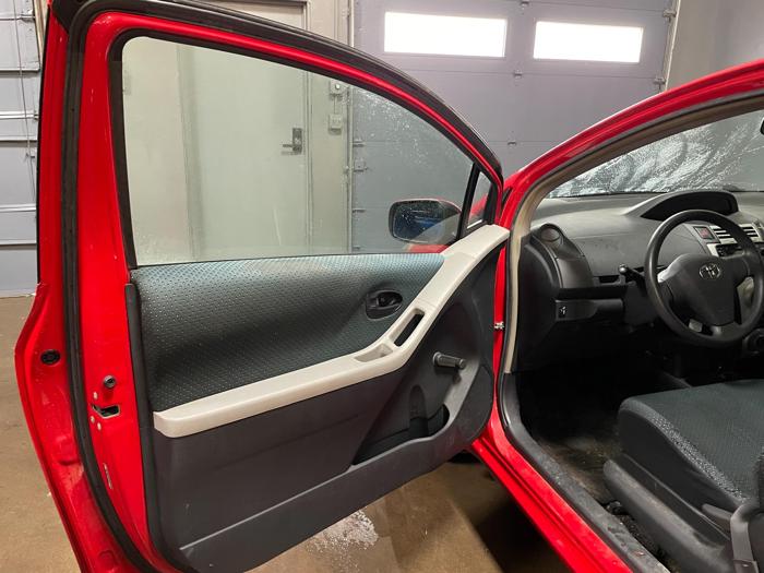 2007 toyota yaris with 266231 miles for sale near elk-river, minnesota 0b492e242d0d4bbeba0e8617ad03cc82.jpg