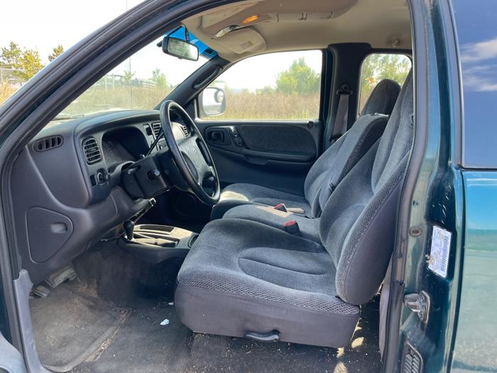 1998 dodge dakota club-cab-4wd with 139095 miles for sale near elk-river, minnesota 0b4e2de00830405087add8b13c244a62.jpeg