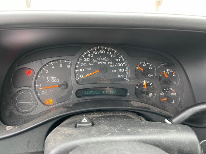 2004 chevrolet silverado-1500 ext.-cab-short-bed-4wd with 157564 miles for sale near elk-river, minnesota 0b5696996a2041d48fc3cd7b766f630e.jpeg
