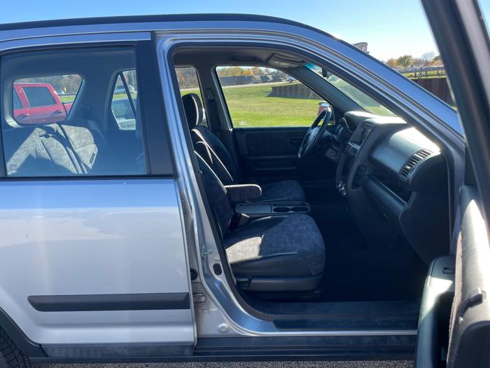 2003 honda cr-v lx-4wd-4-spd-at with 187107 miles for sale near rochester, minnesota 0b6469bcc9234a9ca625aa9f86a2d028.jpeg