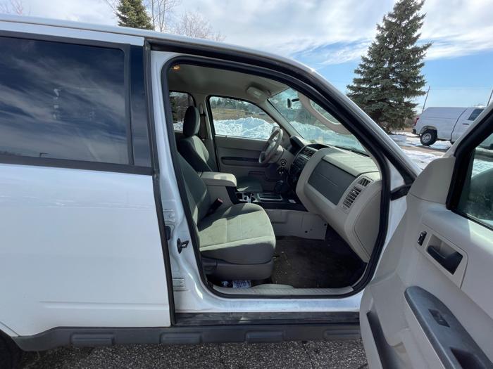 2012 ford escape xls-4wd-at with 157714 miles for sale near fridley, minnesota 0b841d71698d4475b32a48c82c3337c6.jpeg