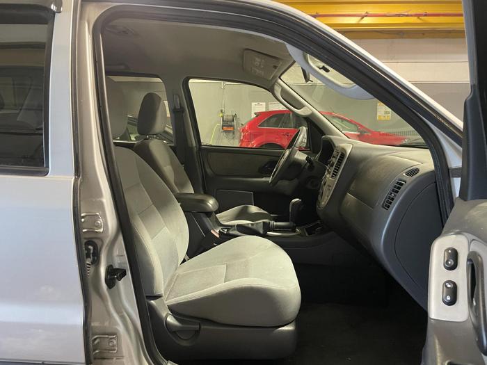 2006 ford escape xlt with 166934 miles for sale near elk-river, minnesota 0bd675022cd3496b97d2f7988f846f94.jpg