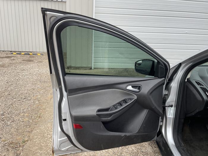 2014 ford focus se with 160619 miles for sale near elk-river, minnesota 0bf9108ee5e942cbae3766aad97b6234.jpg